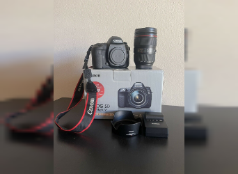 Canon EOS 5DS R 50.6MP Digital SLR Camera